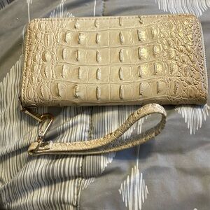 Wristlet/wallet